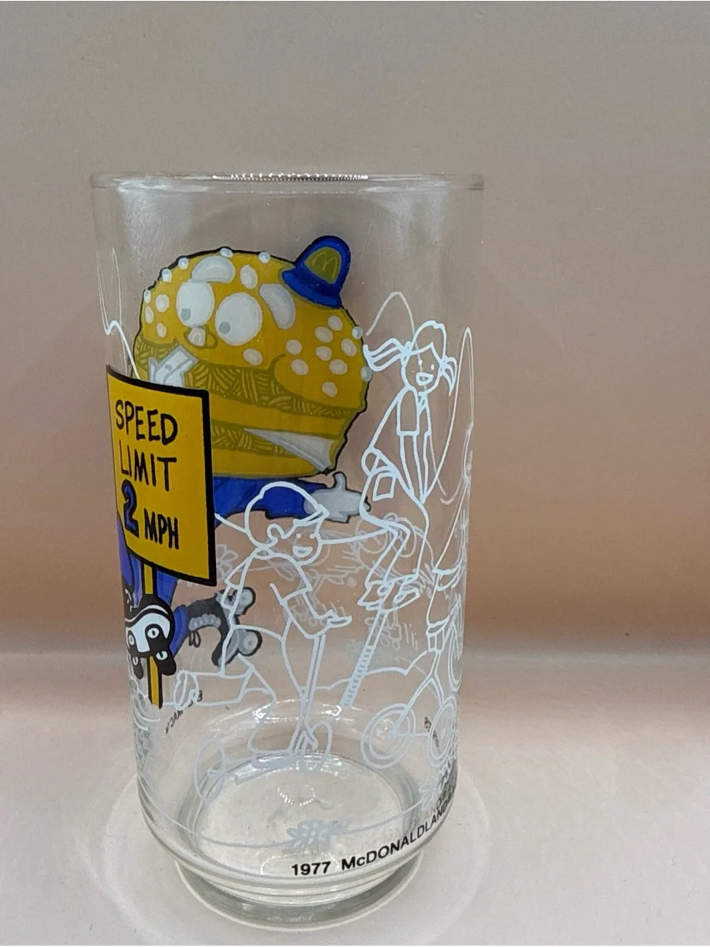 Vintage 1977 BIG MAC McDonalds Glass McDonaldland Roller Skating Police Burger